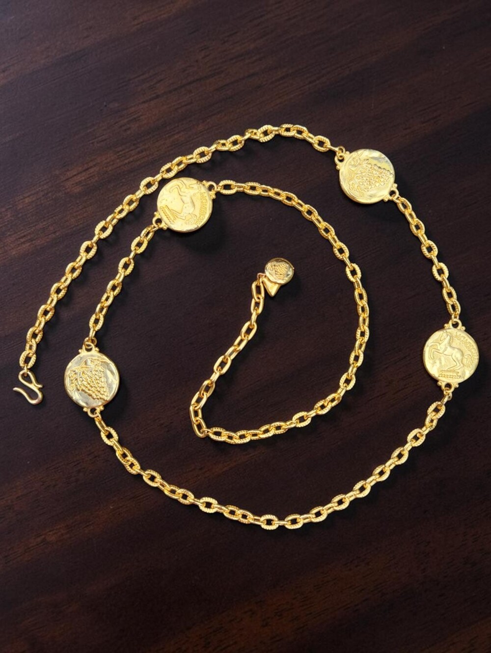 🐴 Rare Vintage Liz Claiborne Horse And Grapes Necklace